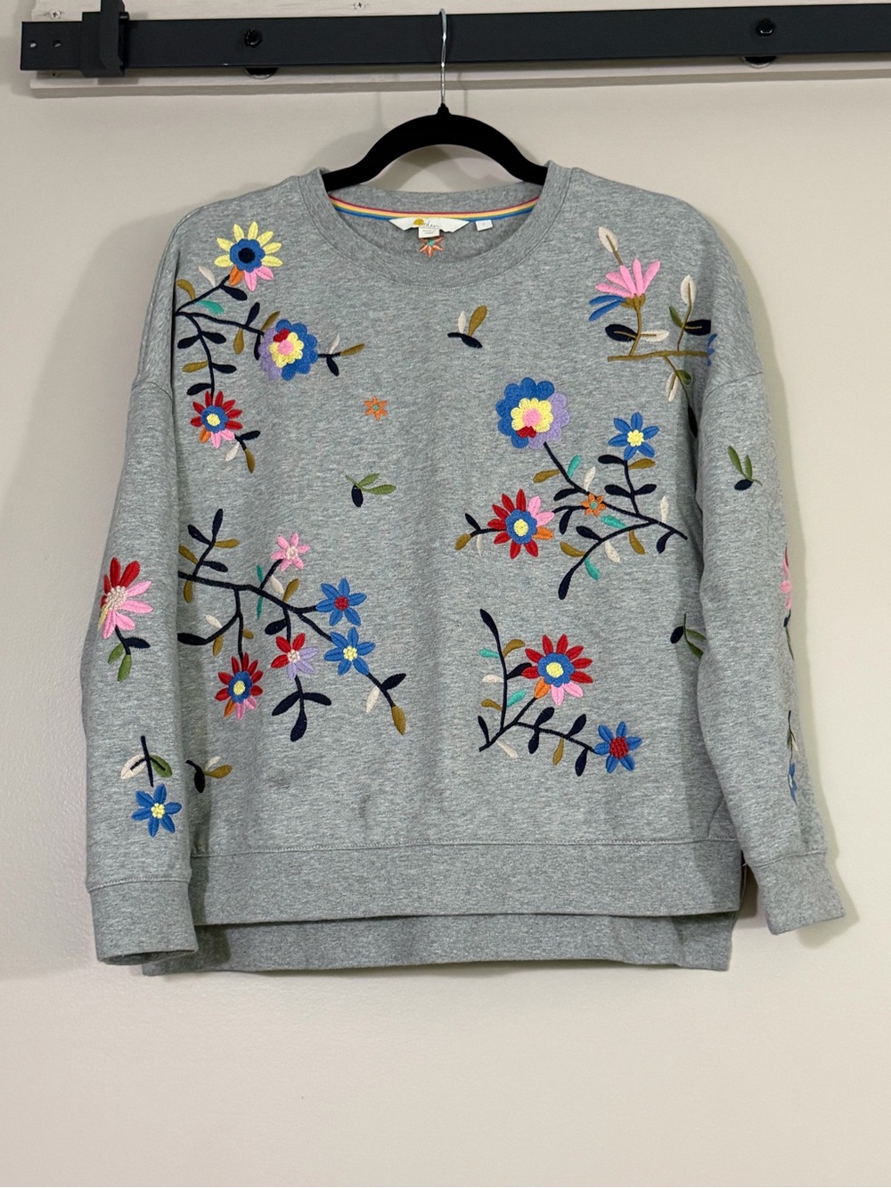 BODEN Gray Floral Embroidered Crewneck Sweatshirt, sz S